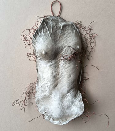 A clickable link leading to a page with information about the sculpture 'All the King's Horses...'