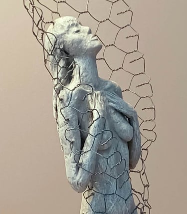 A clickable link leading to a page with information about the sculpture 'Solitude'