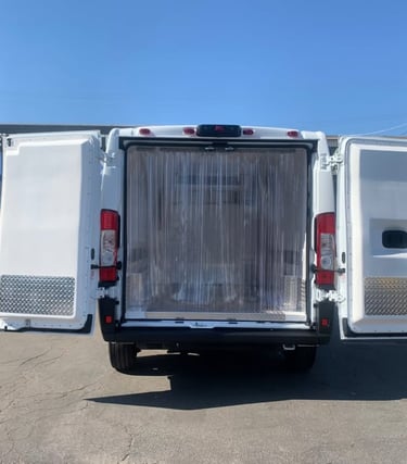 Refrigerated van rental in Los Angeles providing mobile cold storage,reliable temperature control