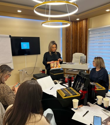 Jour 1 de formation en microblading par medi kiss - bases théoriques