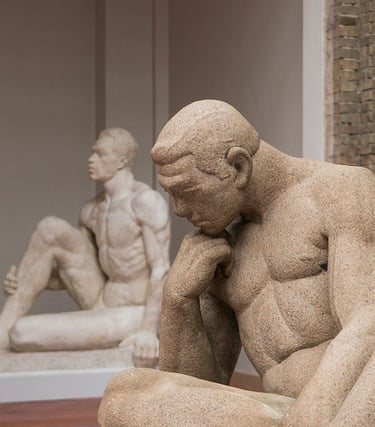 Detalhe de uma escultura contemporânea na Pinacoteca Contemporânea