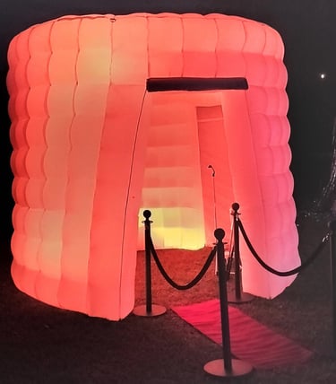 Selfie Cave Photo Booth Bookings 832-216-8423