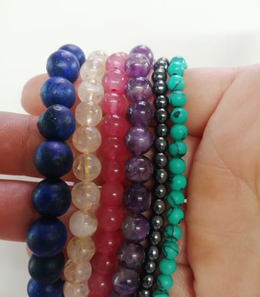 jade bead size comparison showing 4mm 6mm and 8mm necklaces in different colors, handmade jewelry Belle Mexico