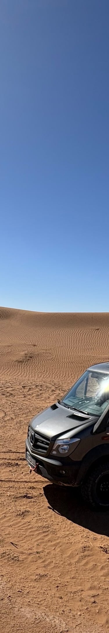 Offroad Reise durch die Wüste Marokkos mit Allrad Van