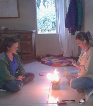 voluntarias homa practican Agnihotra en Malargüe