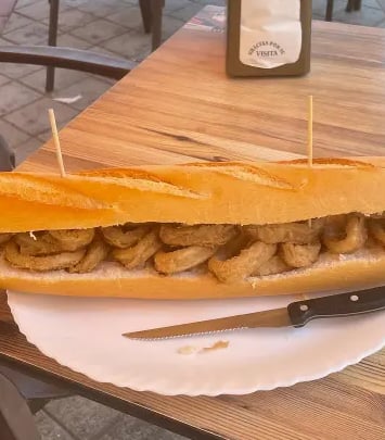 bocadillo de calamares