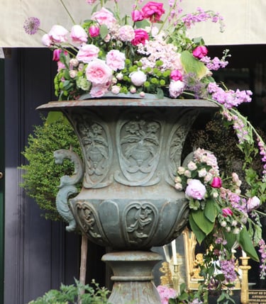 Medicis vase flowers