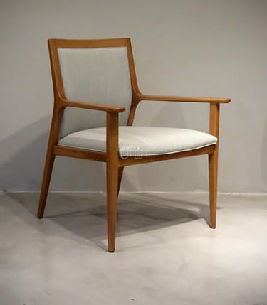 Silloncito Alej madera tapizado UNiN diseño