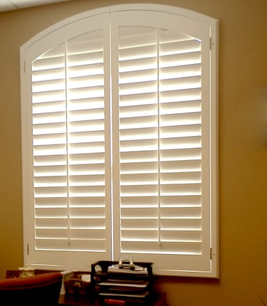 Arch Shutter eyebrow