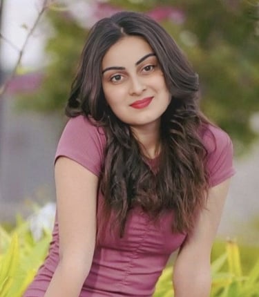 alt="Female therapist performing full body massage for relaxation"