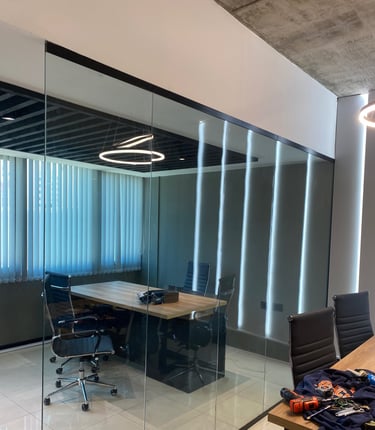 oficinas-cristal-vidrio-division-box-salta