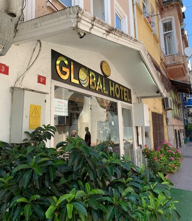 a hotel sign that says global hotel