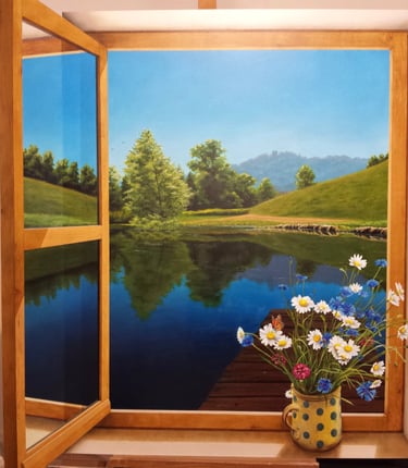 Fenêtre ouverte peinte en trompe-l'oeil, un paysage, un étang et un bouquet de fleurs des champs.