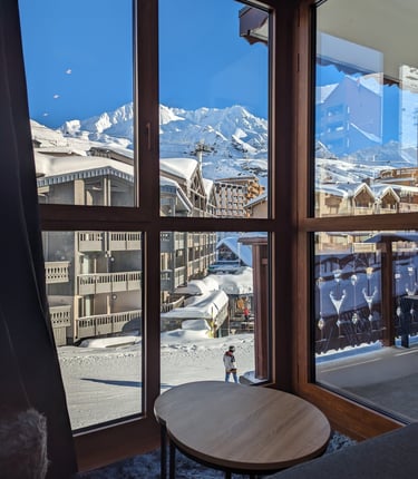Mountain view from the warm ski-in ski-out apartment in Val Thorens