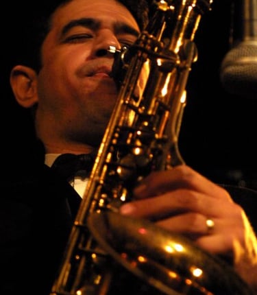 Jazz saxophonist Maestro Bobby Ramirez - Jazz improvisation online course