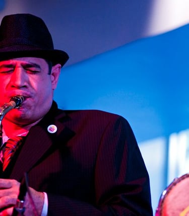 Jazz saxophonist Maestro Bobby Ramirez - Jazz improvisation online course