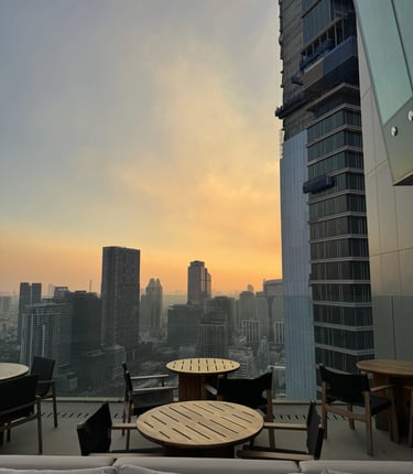 รีวิว The Club Lounge at Dusit Thani Bangkok Review