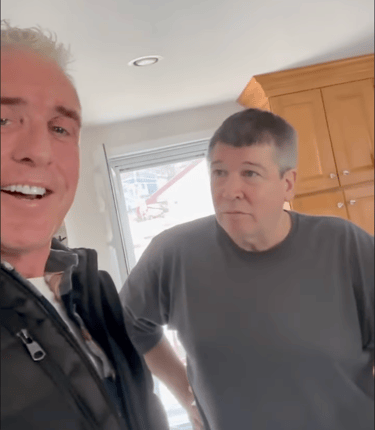 Tom of Tymeless Properties with client, Robert J.