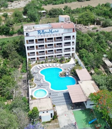 Hotel con piscina en Lunahuaná – Regina Hotel