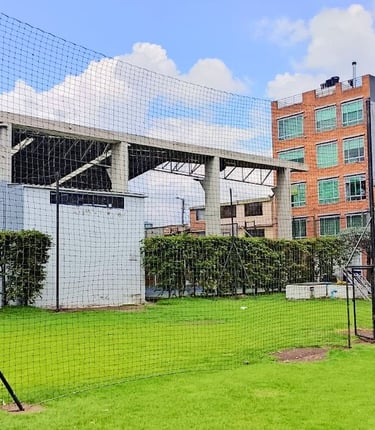 mallas de cerramiento para campos deportivos, canchas de futbol 5 bogota colombia
