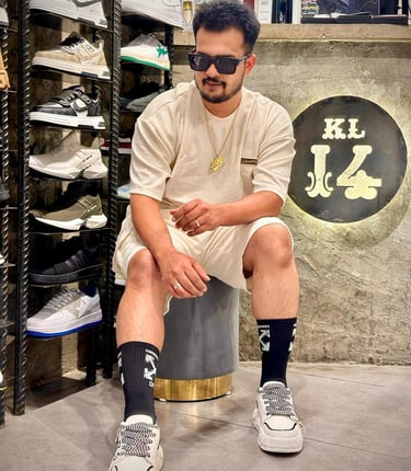 KL14 Mens Cloth Trading