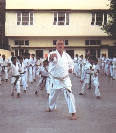 Sensei Dave Kershaw 8th Dan teaching in Mumbai