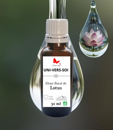 Flacon d'élixir floral de lotus "UNI-VERS-SOI" par L'Âme-Agie présenté dans une goutte d'eau+fleurs
