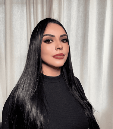 Primer plano de maquillaje de novia realizado por Lizeth Quevedo