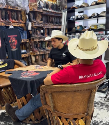 ropa ganadera personalizada LH en tienda Arte Piel Villahermosa