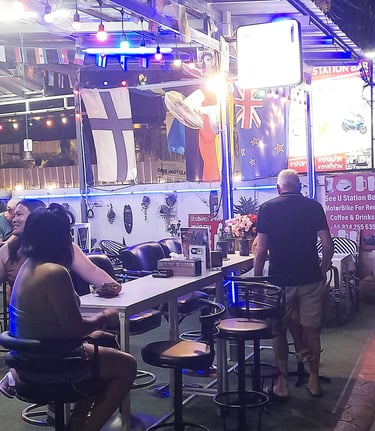 Street view of Station Bar near Soi 94 in Hua Hin