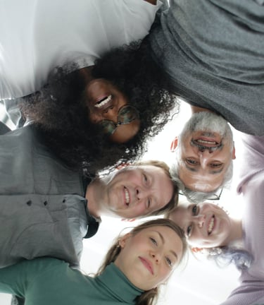 La pratique de la sophrologie s'adapte aux adultes, hommes et femmes, de tous âge.