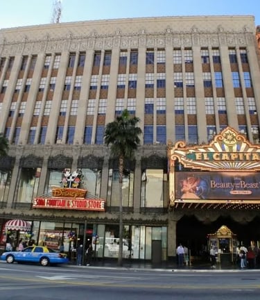el-capitan-theatre-disney-hollywood-walk-of-fame-los-angeles
