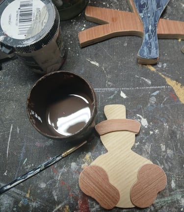 Fabrication artisanale suspension de Noël en bois