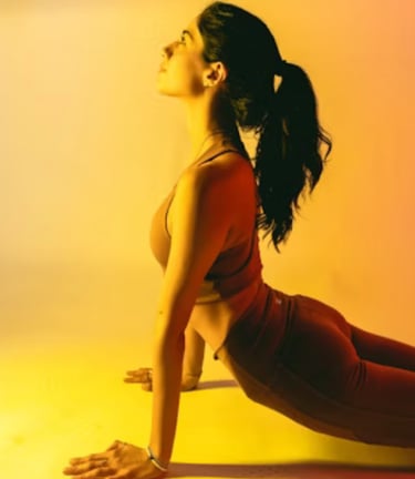femme dans posture de yoga