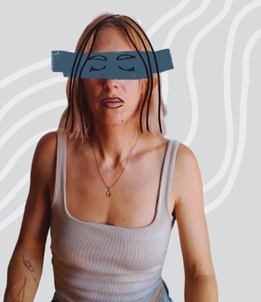 parkinson inicio temprano sin h a woman with a blue eye patch on her forehead