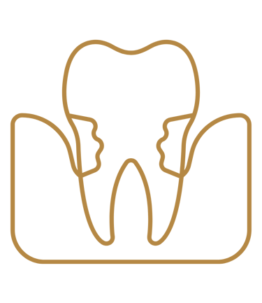 Dentista realizando tratamento periodontal em paciente com problema gengival