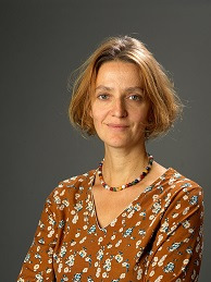 Julie Mervelet coanimatrice des séminaires intensifs vers l'éveil formée à la thérapie non duelle