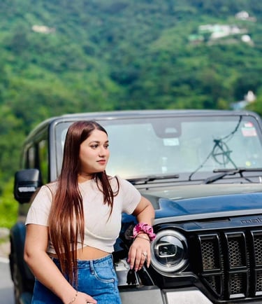 alt="Certified female spa therapist offering full body massage at home"