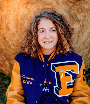 Hershey PA Senior Picture Photographer. Lancaster PA senior picture photographer. Manheim PA senior pictures