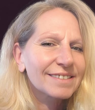 Head picture of a blonde woman