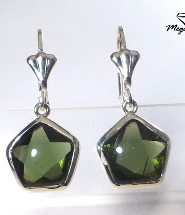 Megalith Moldavite