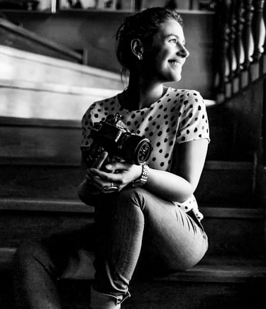 Adoption photographer in Colombia, founder of RootsShootsStudio