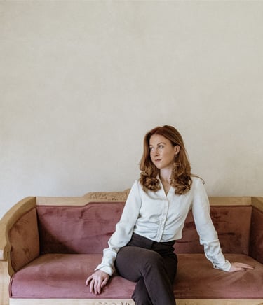 Founder of wedding rescue co. wedding coordinator wedding professional wedding coordination expert