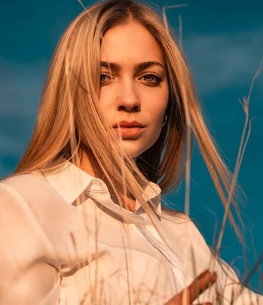 Résultat balayage blond lumineux réalisé par le salon l'Arabesque à Guilherand.