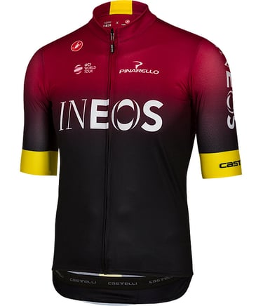 Invisible mannequin photography for apparel brands in the UK