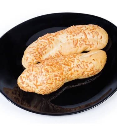 Biscoito de polvilho com queijo parmesão