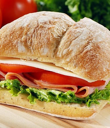 Ciabatta recheado com peito de peru