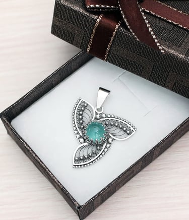 Store your silver jewellery in a clean, dry place away from sunlight, for example in such giftbox