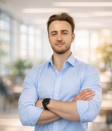 Doświadczony ekspert instalacji inteligentnych smart home Przemysław Gadecki Gniezno