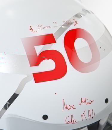 Foto detalle casco Miguel Molina 24h Le Mans 2025